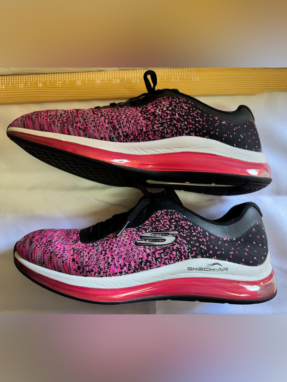 Skechers Women's Pink and Black Knit Athletic Sneakers with Memory Foam